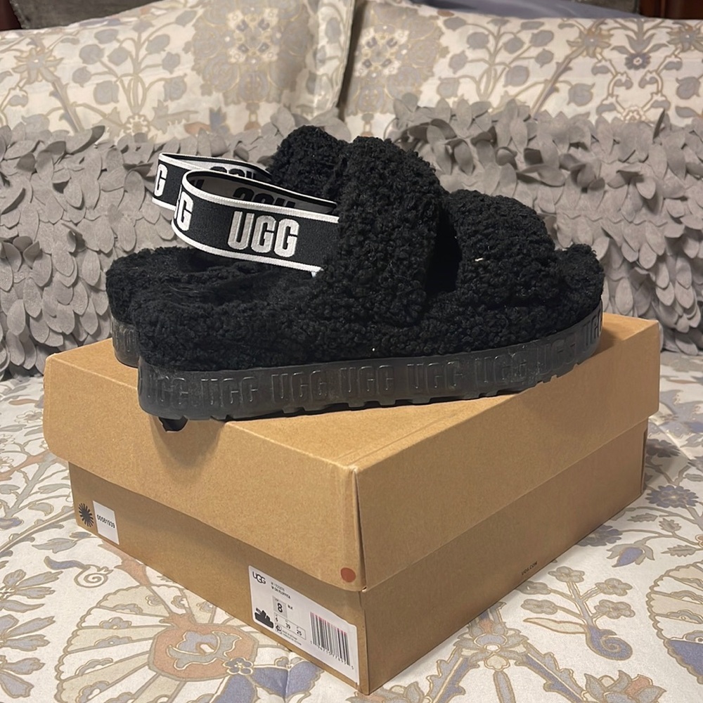 UGG Fluff Slides